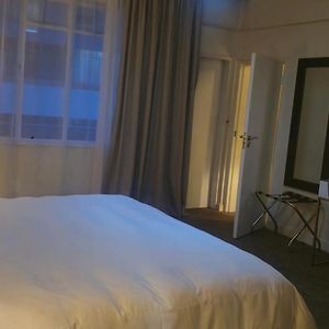Ascot Hotel